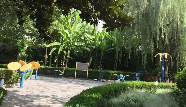 锦裳